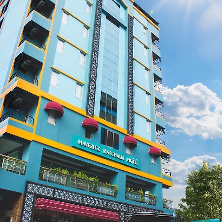 Maverick Ratchada Hotel Bangkok Exterior photo