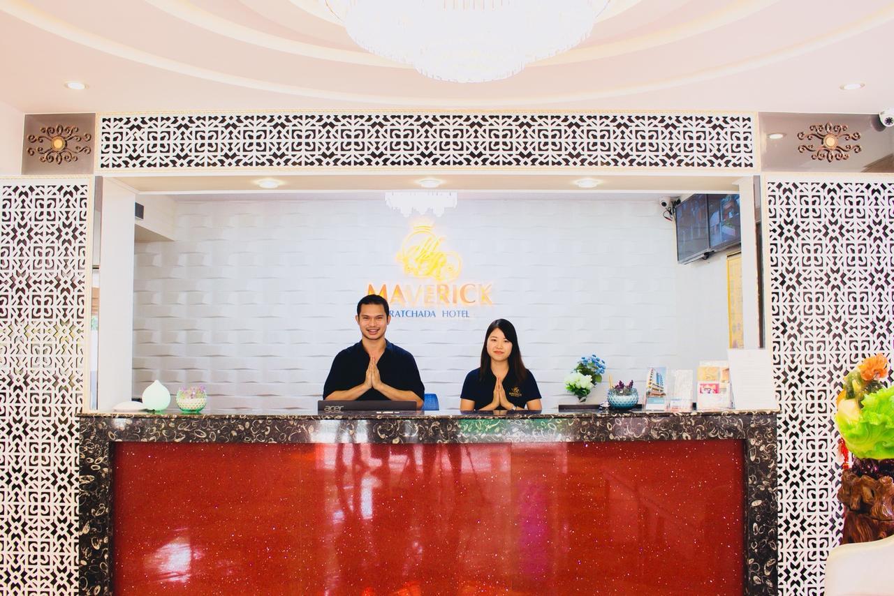 Maverick Ratchada Hotel Bangkok Exterior photo