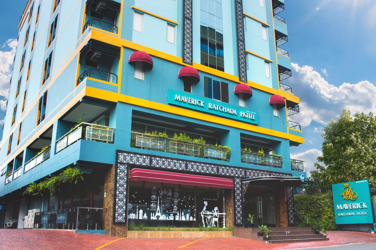 Maverick Ratchada Hotel Bangkok Exterior photo